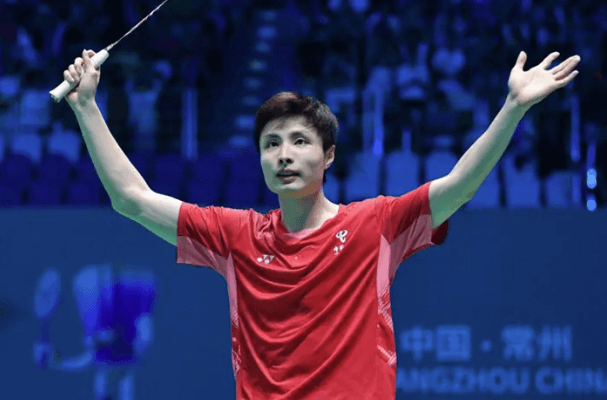 Shi Yuqi: China's badminton ace and world champion